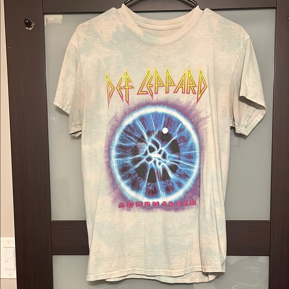 Def Leppard Graphic T-Shirt
